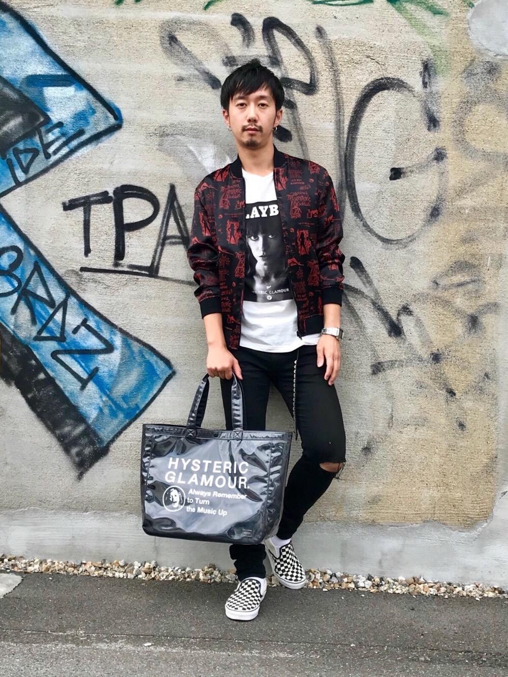「トートバッグ、コラボ、Tシャツ、PORTER、ポーター、Hysteric Glamour、PLAYBOY、PVC、ヒステリックグラマー、hystericglamour」｜「HYSTERIC GLAMOURのSU加工ISKOツイル スリムPT（デニムパンツ、ブラック系）」を使った、HIDEさん（メンズ・172cm）の夏コーディネートの1枚目の写真