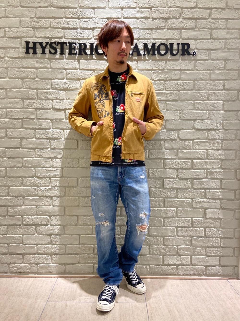 「デニム、Hysteric Glamour、シンプルコーデ、春コーデ、パイル、カジュアルコーデ、ヒステリックグラマー、アメカジコーデ」｜「HYSTERIC GLAMOURのスリムストレートデニムパンツ（デニムパンツ、ブルー系）」を使った、HIDEさん（メンズ・172cm）の春コーディネートの1枚目の写真
