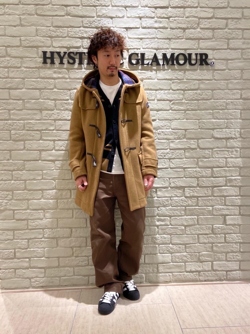 「カーディガン、コート、ダッフルコート、チノパン、冬コーデ、Hysteric Glamour、シンプルコーデ、カジュアルコーデ、ヒステリックグラマー、秋コーデ」｜「HYSTERIC GLAMOURのチノパン（チノパンツ、ブラウン系）」を使った、HIDEさん（メンズ・172cm）の秋コーディネートの1枚目の写真