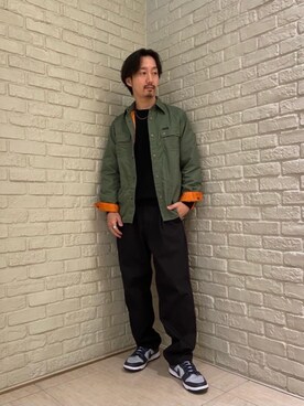 「刺繍」｜「アイテム（チノパンツ）」を使った、HIDEさん（メンズ・172cm）の秋コーディネート