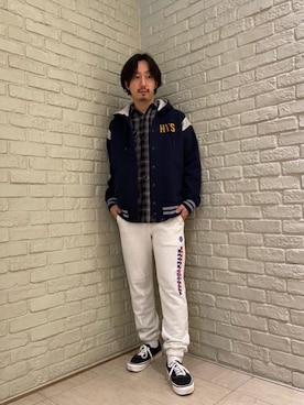 「長袖シャツ」｜「アイテム（スタジャン）」を使った、HIDEさん（メンズ・172cm）の秋コーディネート