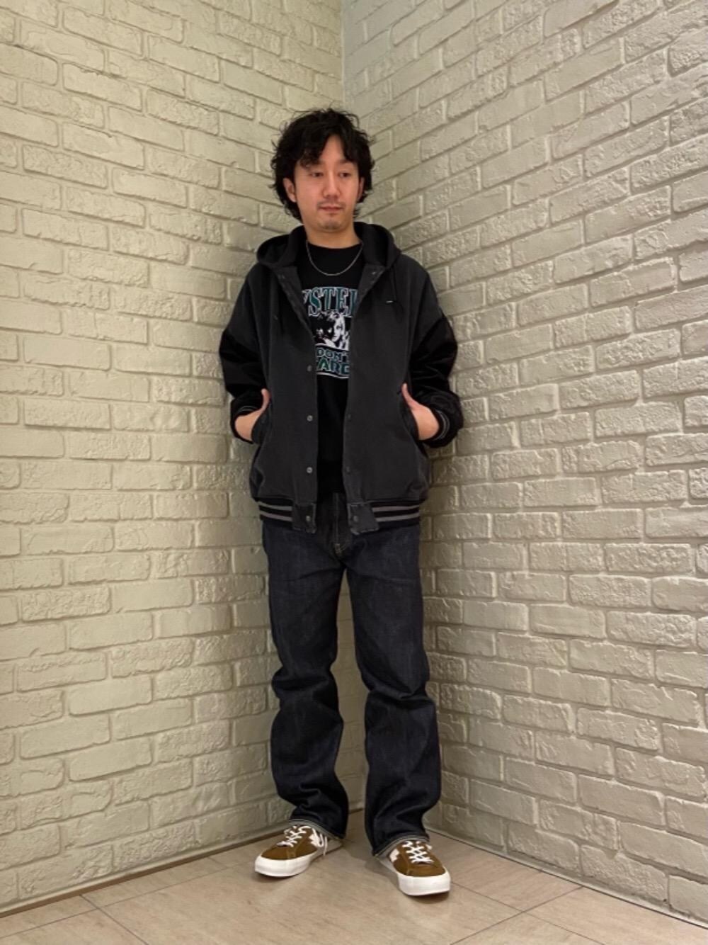FIRE BEARアップリケ リメイクデニムブルゾンを使った人気ファッション