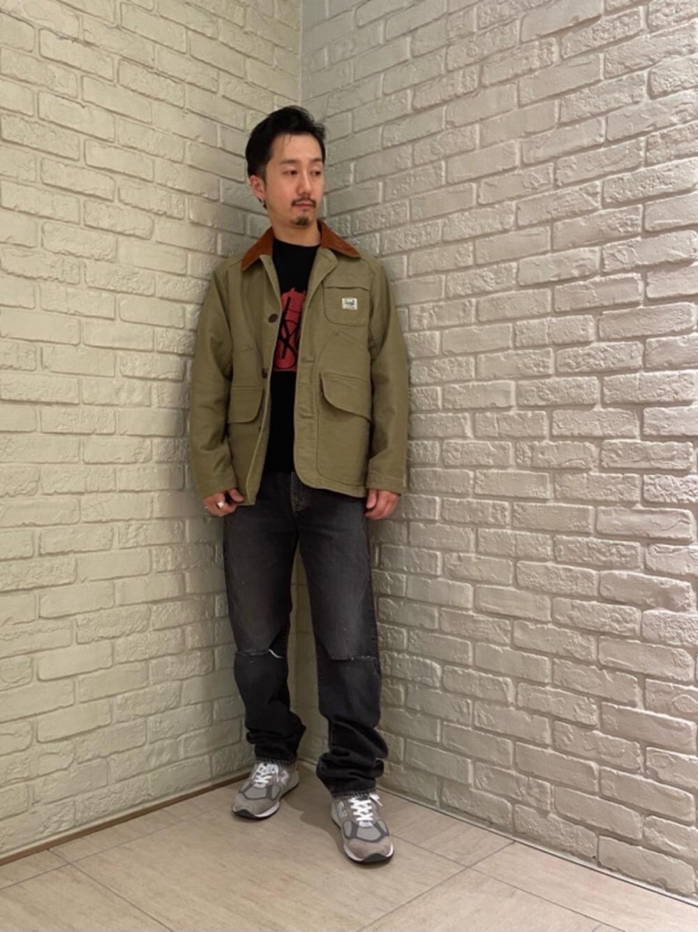 「ニット、冬コーデ、ハンティングジャケット、ヒステリックグラマー、でにむ、みりたりー、hysteric glamour、秋🍁コーデ、コーデュロイ👔」｜「HYSTERIC GLAMOURのRATK加工 50’S XXストレートデニムパンツ（デニムパンツ、ブラック系）」を使った、HIDEさん（メンズ・172cm）の秋コーディネートの1枚目の写真