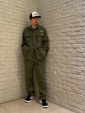 「シャツ 」｜「アイテム（ブルゾン）」を使った、HIDEさん（メンズ・172cm）の春コーディネート