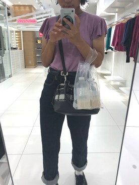 「GU（ジーユー）のアイテム（ニット/セーター、ピンク系）」を使った、suzunaさん（レディース・155cm）の秋コーディネート