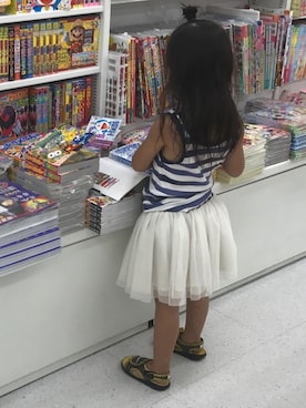 「アイテム（タンクトップ、ブルー系）」を使った、konatu さん（キッズ・90cm）の夏コーディネート