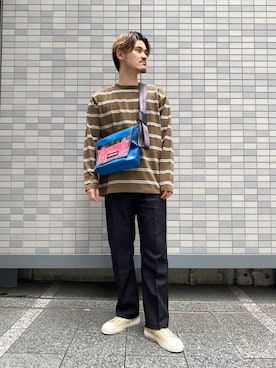 「ランチャーパンツ」｜「アイテム（スニーカー）」を使った、Tsunodaさん（メンズ・174cm）の春コーディネート
