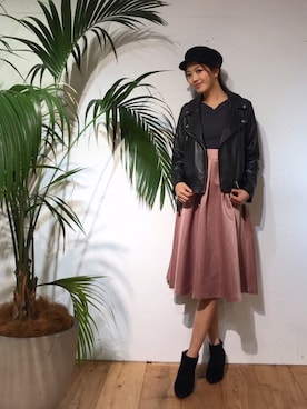 「リブT」｜「アイテム（ライダースジャケット）」を使った、Vicente👖さん（レディース・168cm）の秋コーディネート