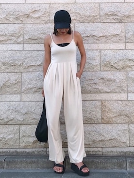 「アイテム（つなぎ/オールインワン、ベージュ系）」を使った、Vicente👖さん（レディース・157cm）の夏コーディネート