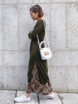 「Vicente（ヴィセンテ）のEarth color maxiワンピース（ワンピース）」を使った、Vicente👖さん（レディース・162cm）の秋コーディネート