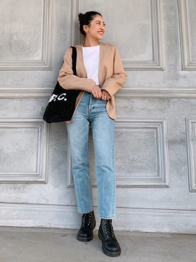 「ストレートデニム」｜「アイテム（ノーカラージャケット）」を使った、Vicente👖さん（レディース・157cm）の冬コーディネート