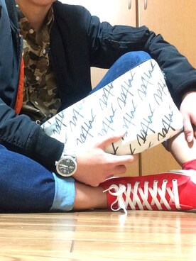 「アイテム（クラッチバッグ、ホワイト系）」を使った、kantaさん（メンズ・172cm）の春コーディネート