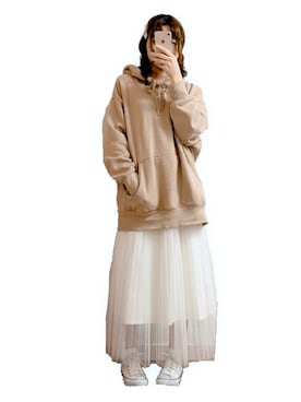 「アイテム（バレッタ/ヘアクリップ、ホワイト系）」を使った、神谷実紀さん（レディース・161cm）の春コーディネート