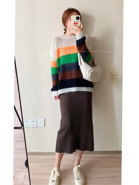「毛线裙のアイテム（スカート、ブラウン系）」を使った、Amanda·Lanさん（レディース・160cm）の秋コーディネート