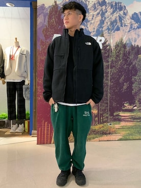 「inov-8（イノヴェイト）のアイテム（シューズ）」を使った、sumitomoさん（メンズ・168cm）の秋コーディネート