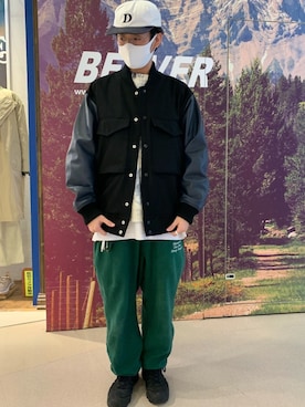 「MANASTASH（マナスタッシュ）のアイテム（ニット/セーター）」を使った、sumitomoさん（メンズ・168cm）の冬コーディネート