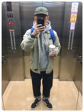 WTAPSのミリタリージャケット（ベージュ系）を使った人気ファッション