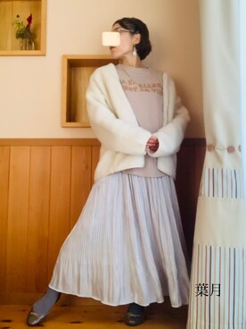 「光沢スカート」｜葉月さん（レディース・154cm）の秋コーディネート