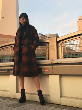 「ENVYM（アンビー）のアイテム（チェスターコート）」を使った、ASUKAさん（レディース・170cm）の秋コーディネート