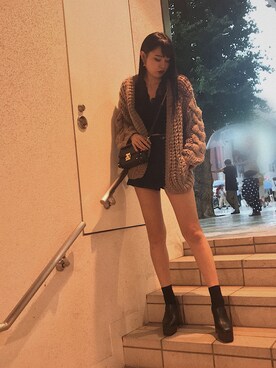 「ボリュームニット」｜「アイテム（ローファー）」を使った、ASUKAさん（レディース・170cm）の秋コーディネート
