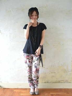 「and it_（アンドイット）のアイテム（パンツ）」を使った、and it_staffさん（レディース・162cm）の春コーディネート