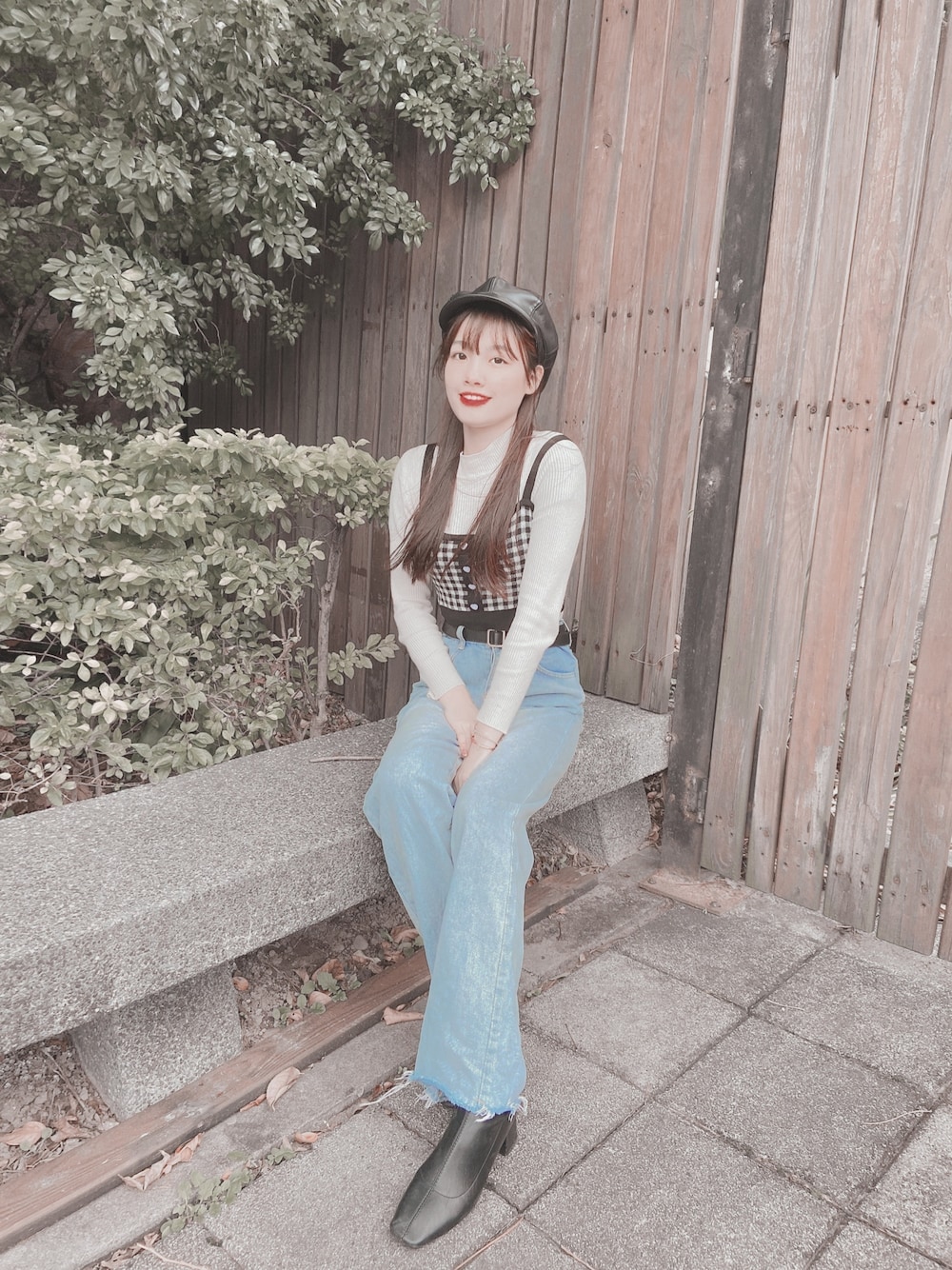 「ootd、復古、国潮、日系極簡、牛仔褲、black、WEGO、冬コーデ、冬、女人味」｜「無のアイテム（キャスケット、ブラック系）」を使った、Lさん（レディース・158cm）の冬コーディネートの1枚目の写真