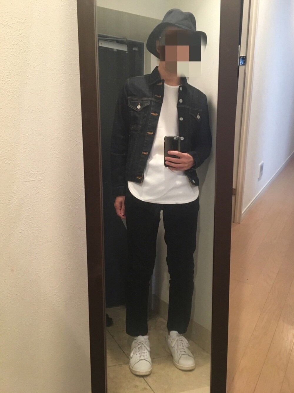 「カジュアルコーデ、Gジャン、スキニーデニム、スタンスミス、ハット」｜「JOURNAL STANDARD relumeのストレッチブルーデニムジャケット#（デニムジャケット、ブルー系）」を使った、火焔太鼓さん（メンズ・170cm）の秋コーディネートの1枚目の写真