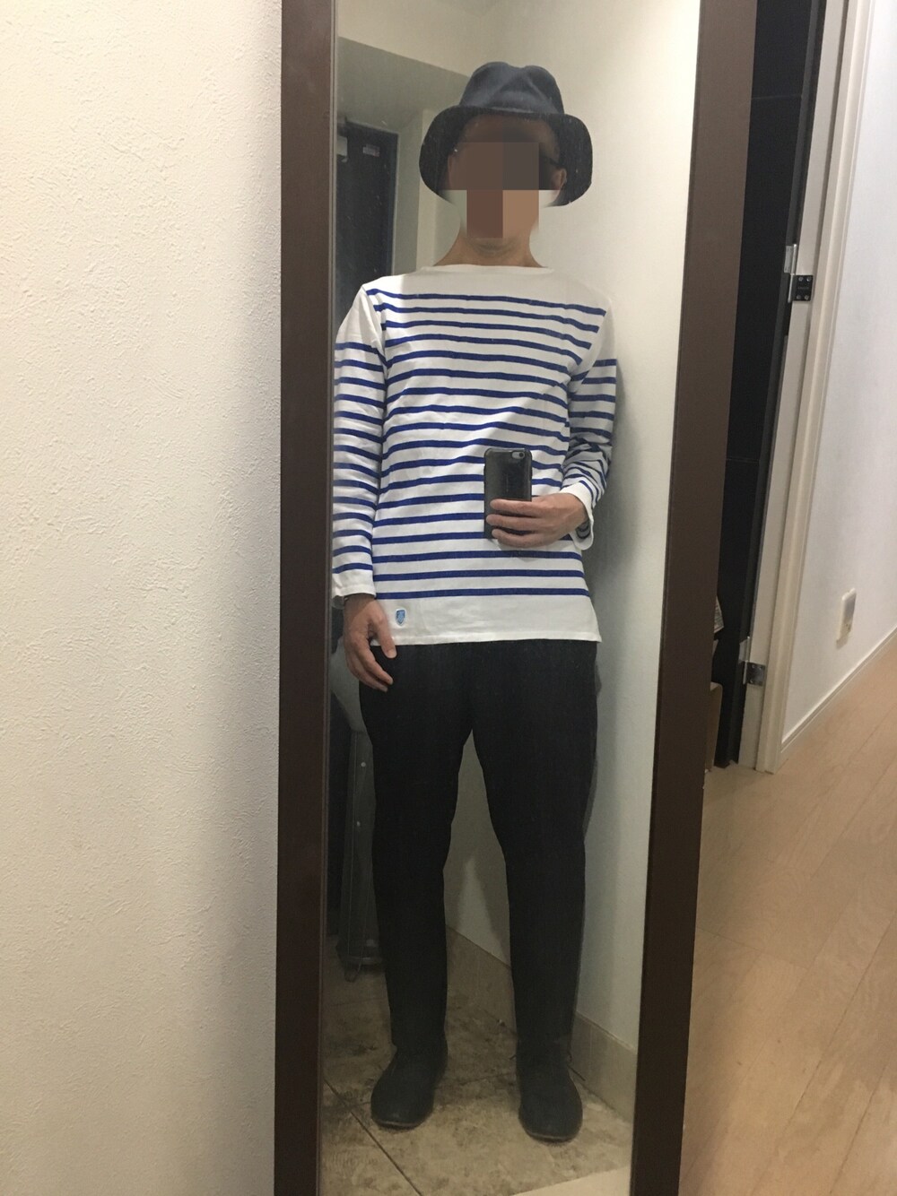 「ボーダートップス、シンプル、パネルボーダー、バスクシャツ、orcival、UNIQLO U、バケットハット」｜「ORCIVALのORCIVAL ラッセルパネルボーダーシャツ（Tシャツ/カットソー、ホワイト系）」を使った、火焔太鼓さん（メンズ・170cm）の夏コーディネートの1枚目の写真