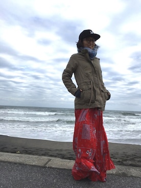 「海」｜「アイテム（ミリタリージャケット）」を使った、610frさん（レディース・157cm）の秋コーディネート
