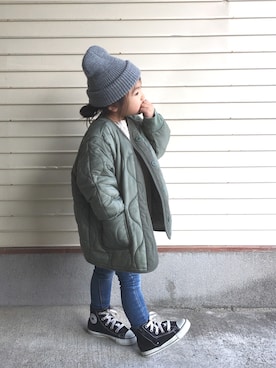 「コンバース ハイカット」｜「アイテム（ニットキャップ/ビーニー）」を使った、N2さん（キッズ・100cm）の冬コーディネート