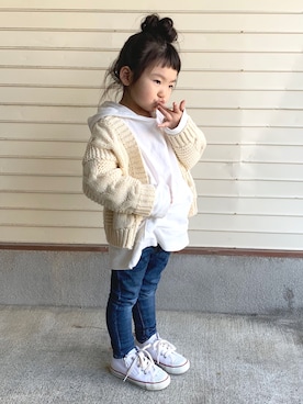 「BREEZE（ブリーズ）のもっとスキニーデニム 10分丈（デニムパンツ）」を使った、N2さん（キッズ・100cm）の春コーディネート