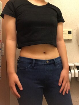 「UNIQLO（ユニクロ）のアイテム（デニムパンツ、ブルー系）」を使った、や な ぱ ん さん（レディース）の秋コーディネート
