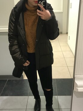 「UNIQLO（ユニクロ）のアイテム（その他パンツ、ブラック系）」を使った、や な ぱ ん さん（レディース）の冬コーディネート