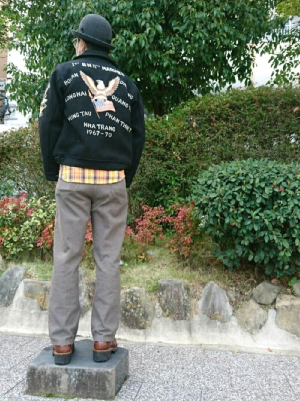 「低身長、おじさん、ウールパンツ、ウエスタンシャツ、秋コーデ、アメカジ」｜「WESCOのアイテム（ノーカラージャケット、ブラウン系）」を使った、右手首腱鞘炎さん（メンズ・167cm）の秋コーディネートの1枚目の写真