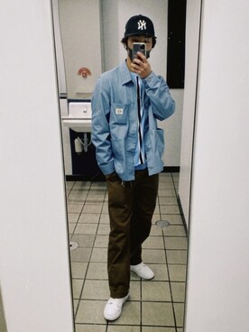 「アイテム（ニット/セーター、ブルー系）」を使った、トモヤさん（メンズ・173cm）の冬コーディネート