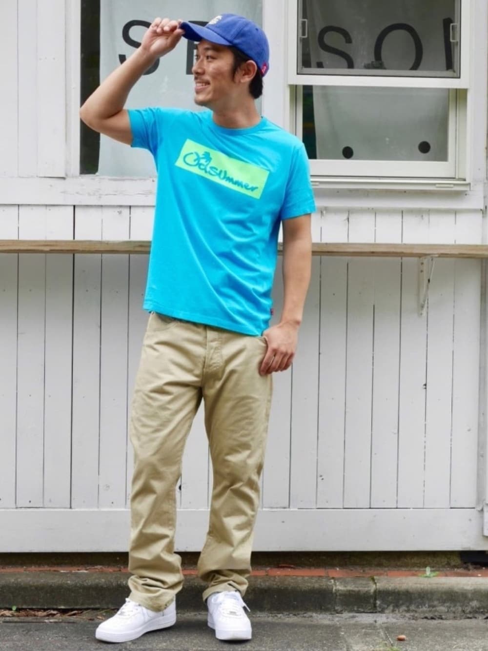 「カジュアル、oldsummer、オールドサマー、アメカジ、チノパン、ボックスロゴ」｜「oldsummerのアイテム（Tシャツ/カットソー、ブルー系）」を使った、OldSUmmerさん（メンズ・177cm）の秋コーディネートの1枚目の写真