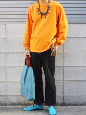 オレンジ系のアイテムを使った 水色 のメンズ人気ファッションコーディネート Wear