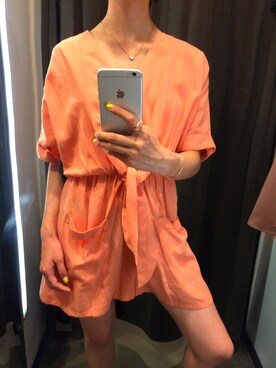 「アイテム（つなぎ/オールインワン、オレンジ系）」を使った、泠心超人さん（レディース・168cm）の春コーディネート