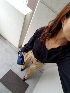 「スカラップ」｜「アイテム（チノパンツ）」を使った、yukiさん（レディース・159cm）の秋コーディネート