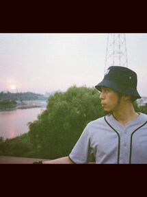 betweenus | Between us bucket hat.(ハット)