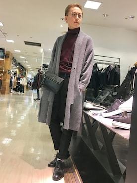 「ロングカーディガン」｜「アイテム（その他アウター）」を使った、大澤 拓也さん（メンズ・165cm）の秋コーディネート