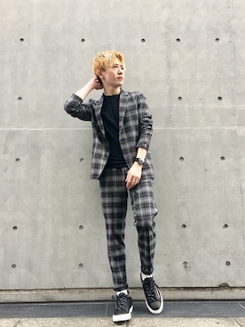 「buddy（バディ）のアイテム（スニーカー）」を使った、大澤 拓也さん（メンズ・165cm）の秋コーディネート
