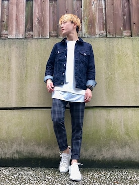 「buddy（バディ）のアイテム（スニーカー）」を使った、大澤 拓也さん（メンズ・165cm）の秋コーディネート