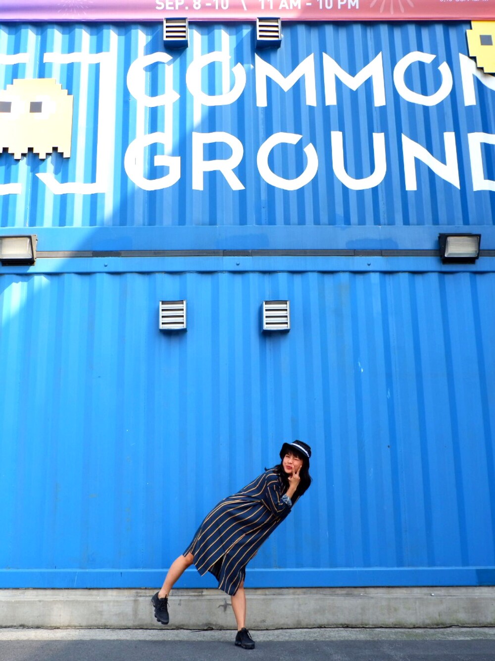 「COMMONGROUND、seoul、RELAX、traveloutfit、autumn」｜「LACOSTEのアイテム（ハット、ブラック系）」を使った、ルビー・Rubyさん（レディース・157cm）の秋コーディネートの1枚目の写真
