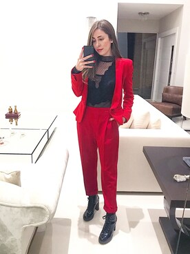 「red」｜「アイテム（スーツジャケット）」を使った、Rebeca Basqueiraさん（レディース・163cm）の夏コーディネート