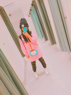 「CONVERSE（コンバース）のアイテム（ニットキャップ/ビーニー）」を使った、あみちょりんさん（レディース・151cm）の冬コーディネート