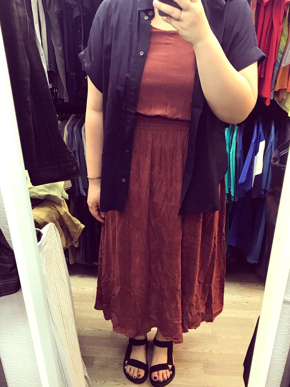 「プチプラ、UNIQLO、moussy、3coins、ワンピース、ブラウス、サンダル、強風、気持ちよい風、ぽっちゃり」｜「MOUSSYのアイテム（ワンピース、ブラウン系）」を使った、鈴木氏さん（レディース・170cm）の夏コーディネートの1枚目の写真