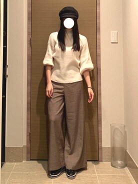 「antiqua（アンティカ）のワイドスリーブハイネックニットトップス（ニット/セーター、ホワイト系）」を使った、Erikoさん（レディース）の秋コーディネート