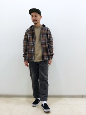 「Gramicci（グラミチ）のアイテム（キャップ）」を使った、ハタノさん（メンズ・170cm）の冬コーディネート