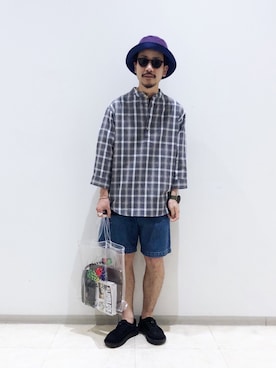 「FRUIT OF THE LOOM（フルーツオブザルーム）のアイテム（バッグ）」を使った、ハタノさん（メンズ・170cm）の夏コーディネート
